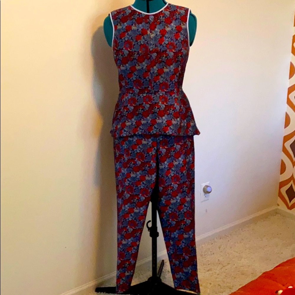 Pants and top, textured fabric bcbg.